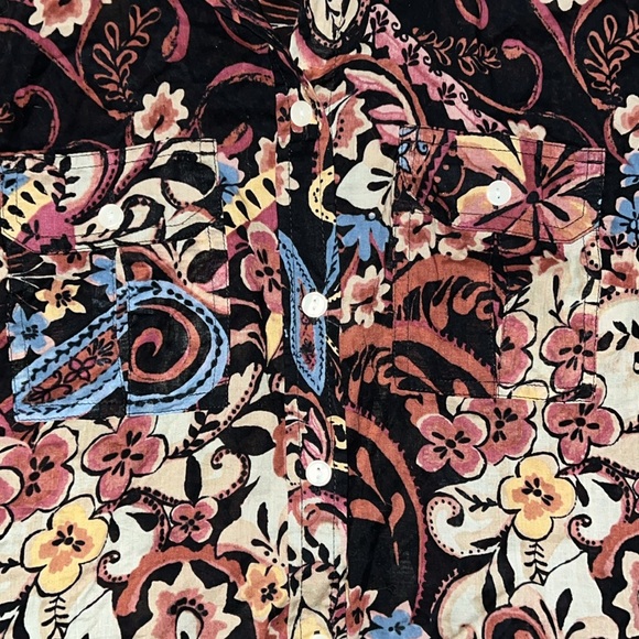 JLN Lucky Brand Button Down Floral Shirt. - Picture 3 of 8